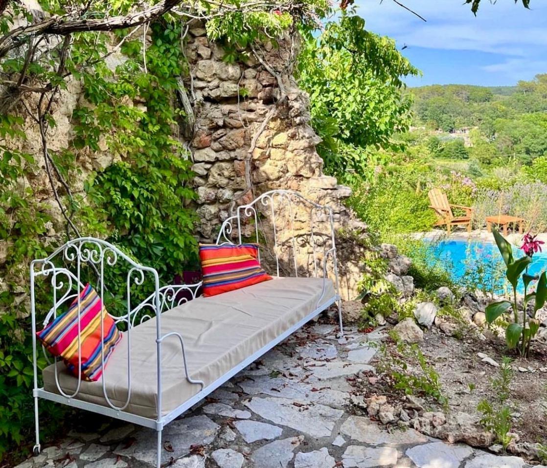 La Parenthese Du Var - Chambre D'Hotes Petits Dejeuners Inclus Et Terrasse Ombragee Saint-Antonin-du-Var Eksteriør bilde
