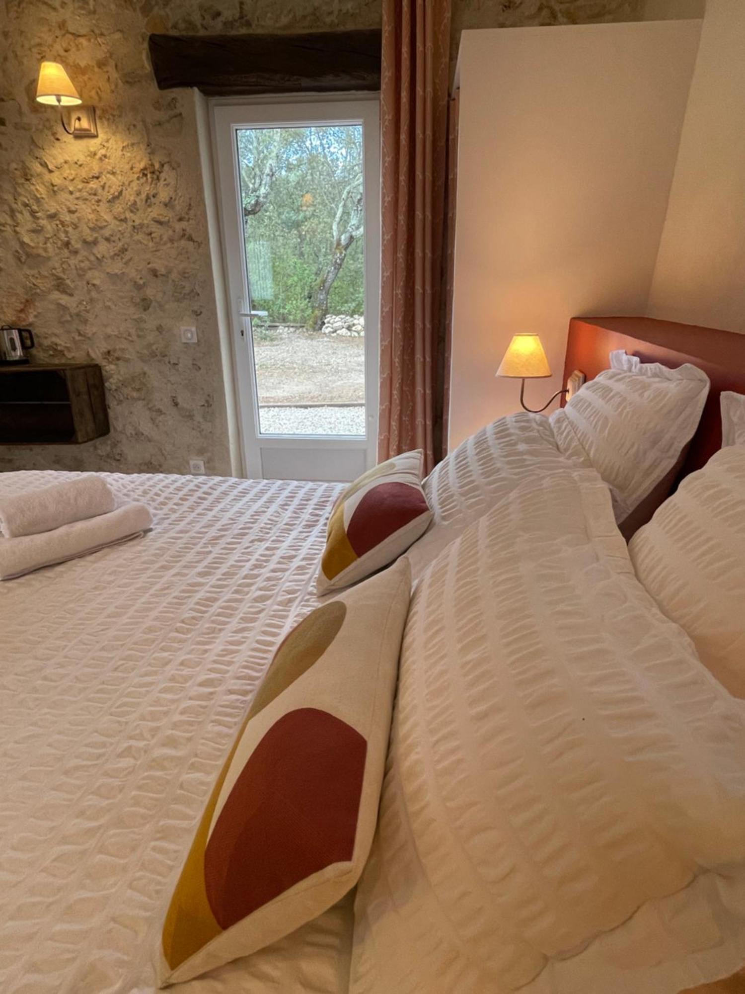 La Parenthese Du Var - Chambre D'Hotes Petits Dejeuners Inclus Et Terrasse Ombragee Saint-Antonin-du-Var Eksteriør bilde
